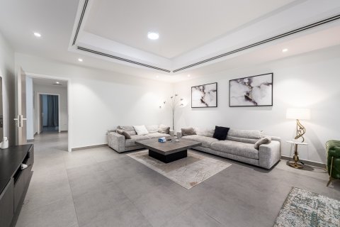 Vila v Umm Suqeim, Dubai, SAE 4 ložnice, 390.19 m² Č.: 750916 - fotografie 7
