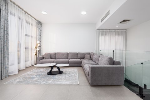 Vila v Umm Suqeim, Dubai, SAE 4 ložnice, 390.19 m² Č.: 750916 - fotografie 8