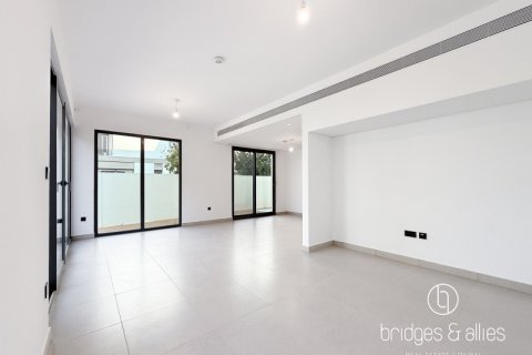 Üürile anda villa asukohaga Dubai, AÜE: 4 magamistoaga, 316.9 m² Nr 629710 - pilt 3