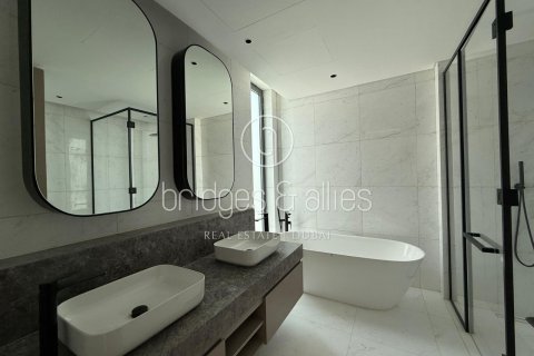 Vilă de închiriat în Dubai, EAU 4 dormitoare, 373.1 mp.  №629712 - poză 13