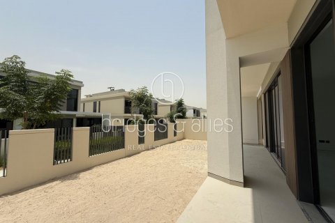 Vilă de închiriat în Dubai, EAU 4 dormitoare, 373.1 mp.  №629712 - poză 7