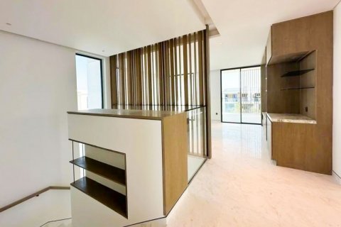 Villa te huur in Dubai, VAE 5 slaapkamers, 530.4 vr.m., nr 629709 - foto 19