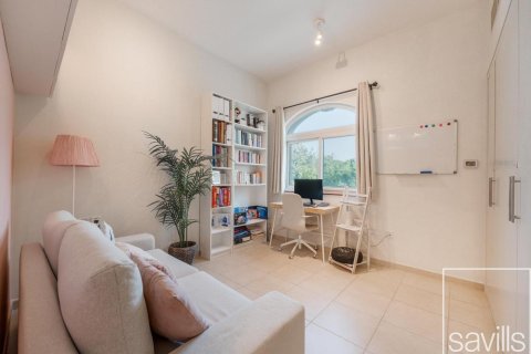 Vila di Dubai Sports City, Dubai, UEA 5 kamar tidur, 356.75 m2 nomor 747331 - foto 12