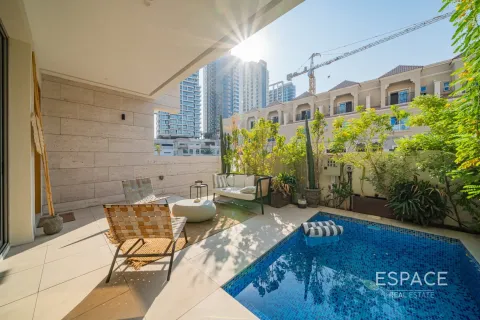 Vilă de vânzare în Jumeirah Village Circle, Dubai, EAU 4 dormitoare, 326 mp. №660984 - poză 1