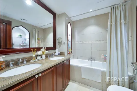 Leilighet til salgs i Downtown Dubai (Downtown Burj Dubai), Dubai, Emiratene 2 soverom, 131 kvm Nr. 660982 - Foto 10