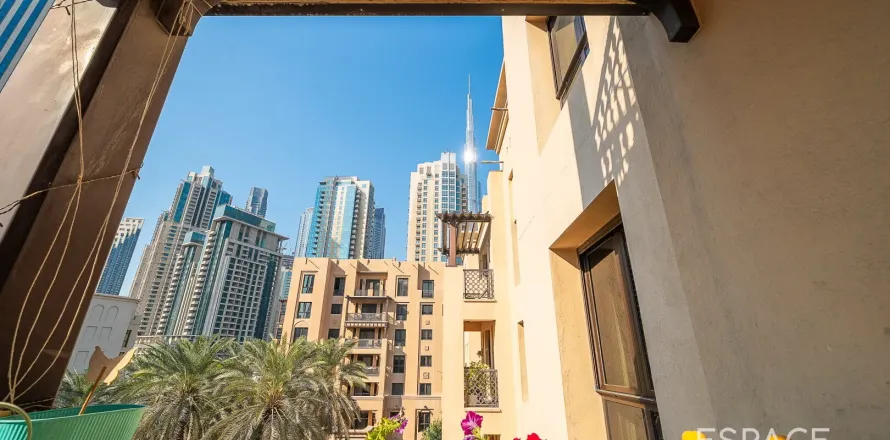 Leilighet i Downtown Dubai (Downtown Burj Dubai), Dubai, Emiratene 2 soverom, 131 kvm nr. 660982