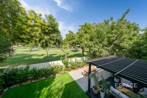 Vilă de vânzare în The Lakes, Dubai, EAU 3 dormitoare, 315 mp. №660979 - poză 1