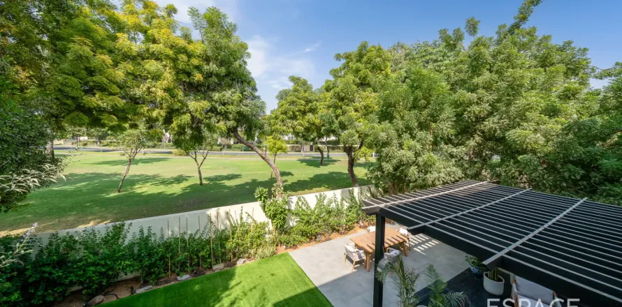 Vilă în The Lakes, Dubai, EAU 3 dormitoare, 315 mp.  №660979