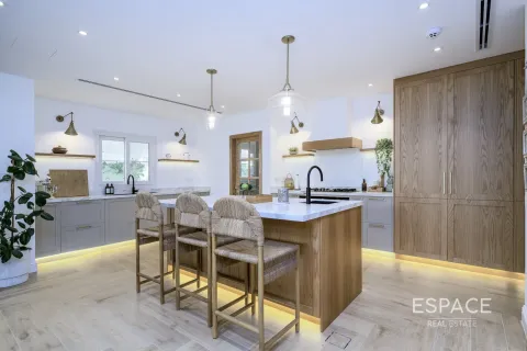 Vilă de vânzare în The Lakes, Dubai, EAU 3 dormitoare, 315 mp. №660979 - poză 3