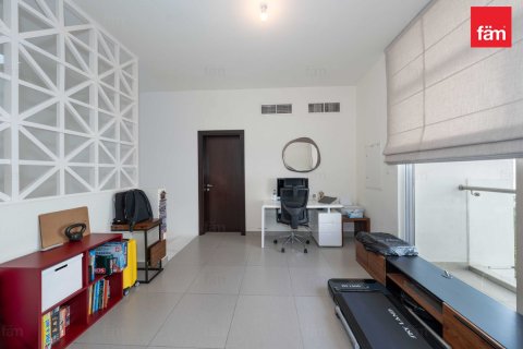Shtëpi në qytet në Dubai, Emiratet e Bashkuara Arabe 3 dhoma gjumi, 278.6 m2. № 686001 - Foto 16