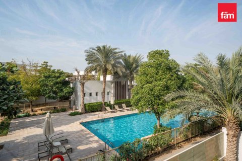 Shtëpi në qytet në Dubai, Emiratet e Bashkuara Arabe 3 dhoma gjumi, 278.6 m2. № 686001 - Foto 23