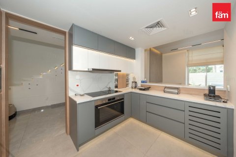 Shtëpi në qytet në Dubai, Emiratet e Bashkuara Arabe 3 dhoma gjumi, 278.6 m2. № 686001 - Foto 13