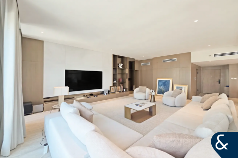 Apartemen di BURJ VIEWS di Downtown Dubai (Downtown Burj Dubai), UEA 3 kamar tidur, 231 m2 nomor 685350 - foto 2