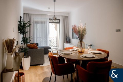 Old Town, Dubai, UAE의 판매용 아파트 침실 1개, 75제곱미터 번호 685349 - 사진 2