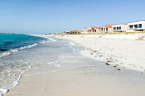Villa til salgs i Saadiyat Island, Abu Dhabi, Emiratene 5 soverom, 677 kvm Nr. 717197 - Foto 7