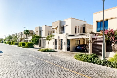 Villa til salgs i Saadiyat Island, Abu Dhabi, Emiratene 5 soverom, 677 kvm Nr. 717197 - Foto 5