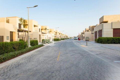 Villa til salgs i Saadiyat Island, Abu Dhabi, Emiratene 5 soverom, 677 kvm Nr. 717197 - Foto 8
