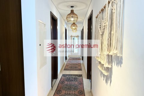 Lägenhet uthyres i Dubai Hills Estate, Dubai, UAE 3 sovrum, 181 kvm Nr. 713946 - fotografi 15