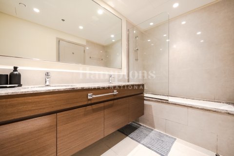 דירה להשכרה ב Downtown Dubai (Downtown Burj Dubai), Dubai, איחוד האמירויות  2 חדרי שינה, 109.55028857 מ"ר, מספר 678801 - תמונה 16