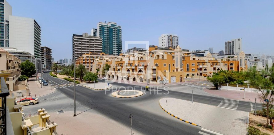 阿联酋 Dubai Jumeirah Village Circle 联排别墅  4 卧, 385 平方米 , 编号 653795
