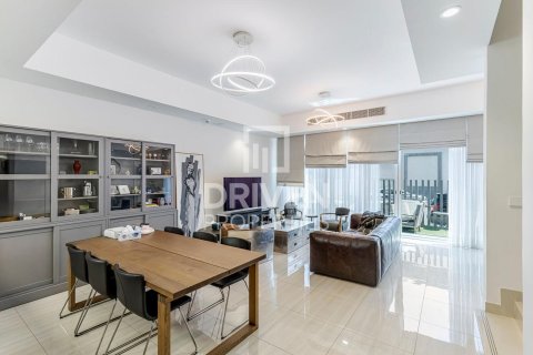 Таунхаус Dubai Sports City, Дубай, БАӘ-да 4 жатын бөлмелер, 157.1 м² № 759042 - фото 4