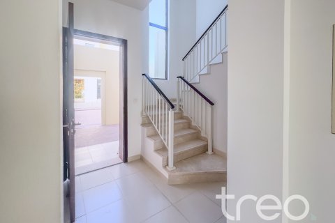 Villa sa Reem, Dubai, UAE 4 silid-tulugan, 215.16 sq.m. № 733742 - larawan 17