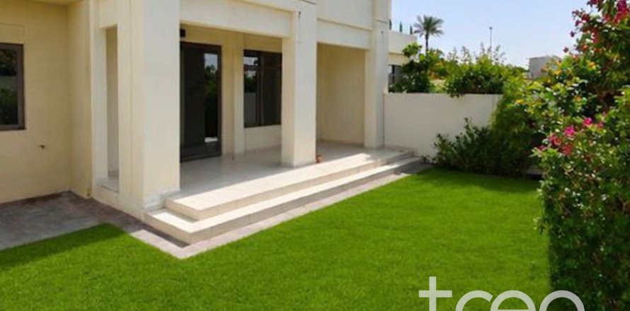 Villa i Reem, Dubai, Emiratene 4 soverom, 215.16 kvm nr. 733742