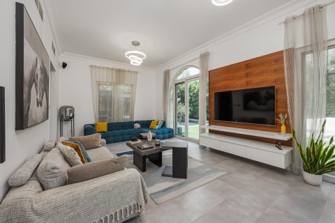 Vila u Dubai Sports City, UAE 5 spavaćih soba, 665.65 m2 Br. 748529 - fotografija 9