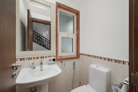 Vila u Dubai Sports City, UAE 5 spavaćih soba, 665.65 m2 Br. 748529 - fotografija 23
