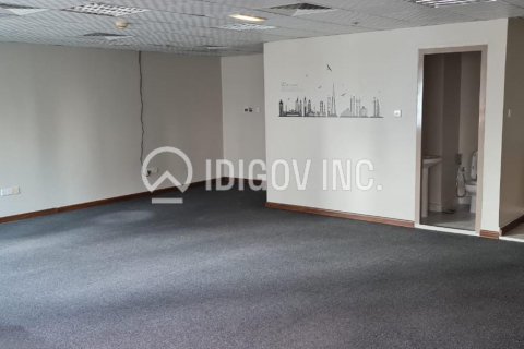 Kantor di Jumeirah Lake Towers, Dubai, UEA 71 m2 nomor 629998 - foto 5