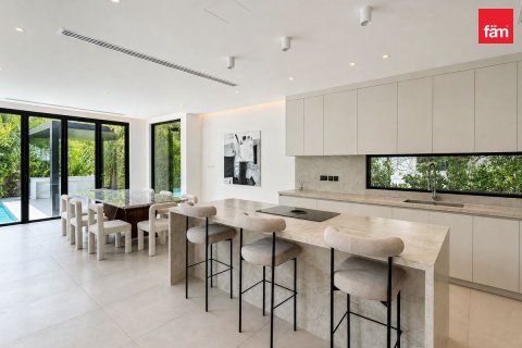 Villa te huur in Jumeirah Islands, Dubai, VAE 4 slaapkamers, 988.5 vr.m., nr 739842 - foto 6