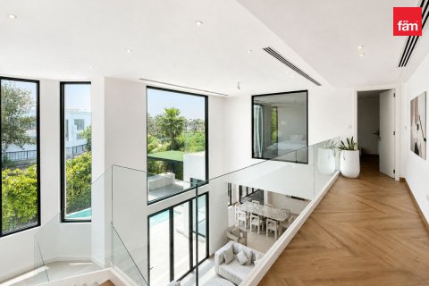 Villa te huur in Jumeirah Islands, Dubai, VAE 4 slaapkamers, 988.5 vr.m., nr 739842 - foto 13