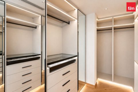 Villa te huur in Jumeirah Islands, Dubai, VAE 4 slaapkamers, 988.5 vr.m., nr 739842 - foto 18