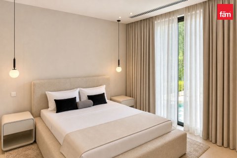 Villa te huur in Jumeirah Islands, Dubai, VAE 4 slaapkamers, 988.5 vr.m., nr 739842 - foto 21