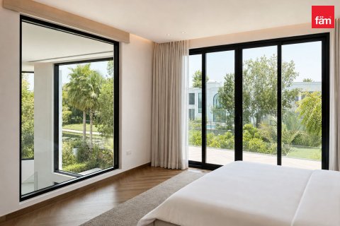 Villa te huur in Jumeirah Islands, Dubai, VAE 4 slaapkamers, 988.5 vr.m., nr 739842 - foto 14