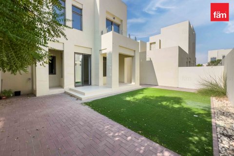 Villa til salgs i Reem, Dubai, Emiratene 3 soverom, 258.8 kvm Nr. 679881 - Foto 1