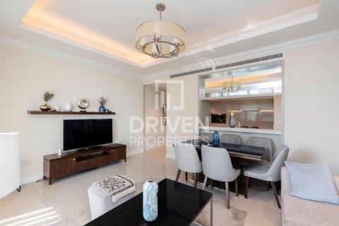 Apartment til salg i Downtown Dubai (Downtown Burj Dubai), Dubai, UAE 2 soveværelser, 134.24 kvm № 744051 - foto 3