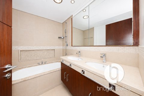 Apartmen di Downtown Dubai (Downtown Burj Dubai), UAE 3 bilik tidur, 191 meter persegi № 754294 - foto 27