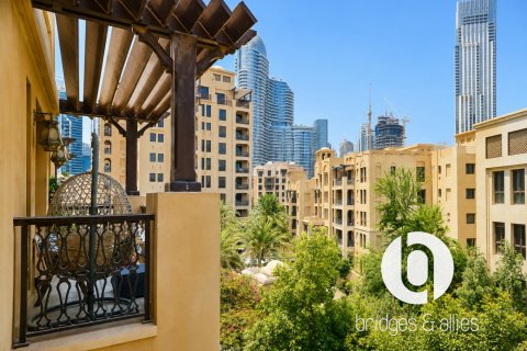 Apartmen di Old Town, Dubai, UAE 1 bilik tidur, 75 meter persegi № 754293 - foto 17