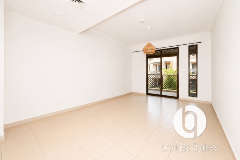 Apartmen di Old Town, Dubai, UAE 1 bilik tidur, 75 meter persegi № 754293 - foto 3