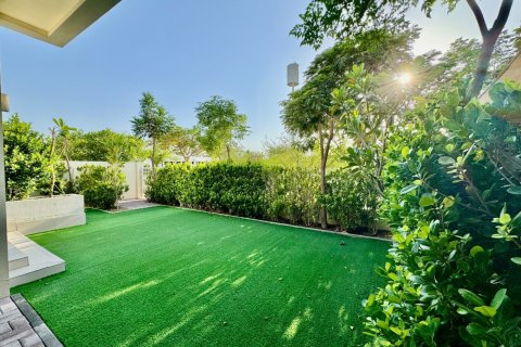 Villa à louer à Dubai Hills Estate, Dubai, EAU 5 chambres, 254 m2 № 754290 - photo 1