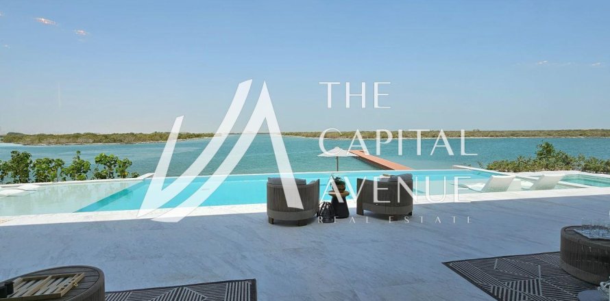 Villa em Abu Dhabi, EAU 7 quartos, 1300.92 m2 № 757594