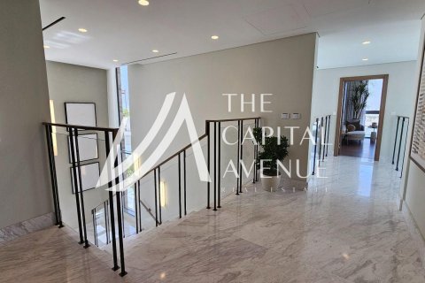 Villa para venda em Abu Dhabi, EAU 7 quartos, 1300.92 m2 № 757594 - foto 12