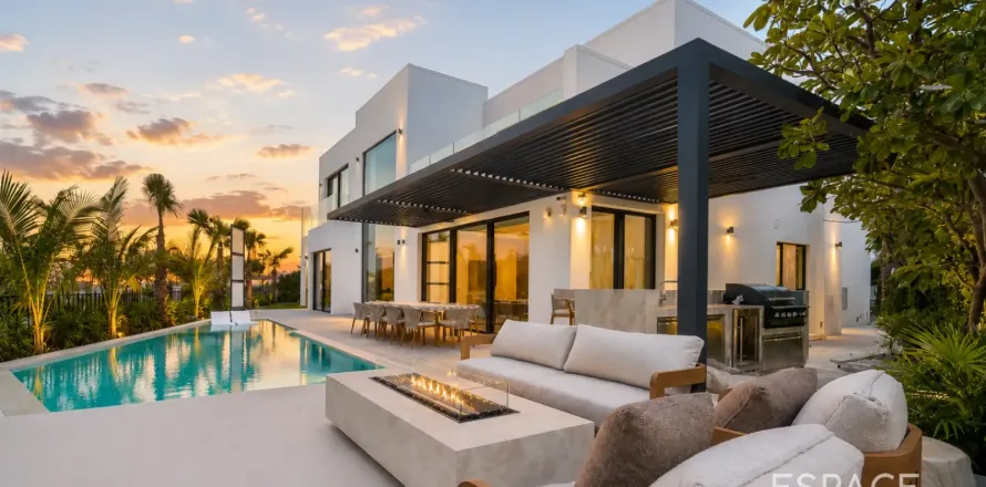 Vila u Jumeirah Islands, Dubai, UAE 632 m2, 5 spavaćih soba Br. 737855