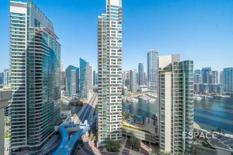 Apartment in Jumeirah Beach Residence, Dubai, UAE 2 bedrooms, 131 sq.m. № 737860