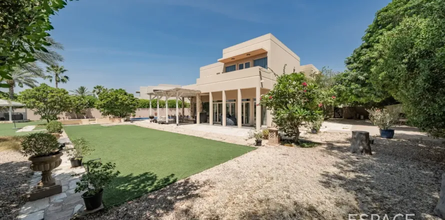 Vila u Arabian Ranches, Dubai, UAE 493 m2, 5 spavaćih soba Br. 737856