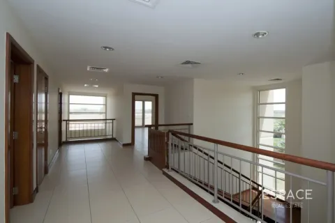Vila u Arabian Ranches, Dubai, UAE 5 spavaćih soba, 493 m2 Br. 737856 - fotografija 6