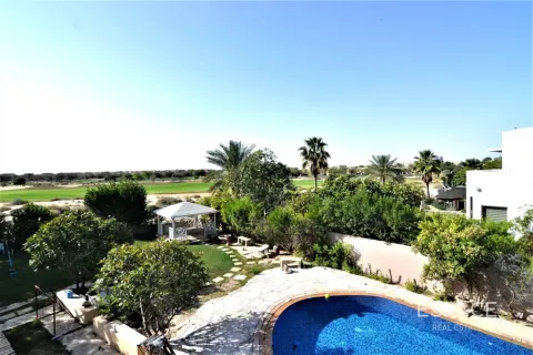 Vila u Arabian Ranches, Dubai, UAE 5 spavaćih soba, 493 m2 Br. 737856 - fotografija 17
