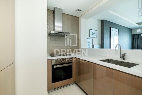 Apartman u gradu Business Bay, Dubai, UAE 2 spavaće sobe, 129 m2 Br. 655019 - Slika 10