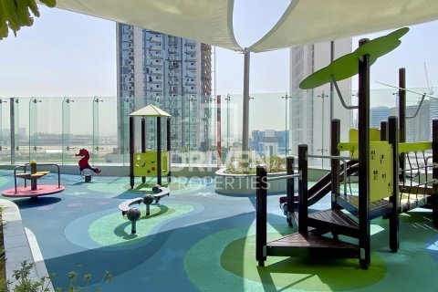 Apartman u gradu Business Bay, Dubai, UAE 2 spavaće sobe, 129 m2 Br. 655019 - Slika 15